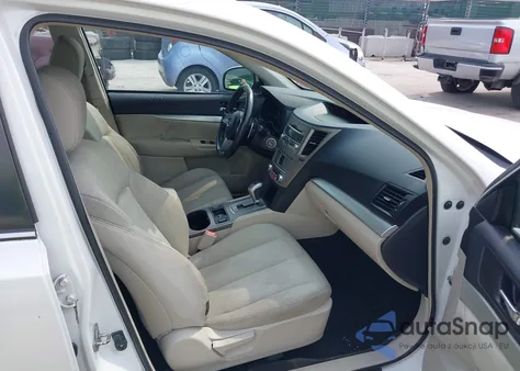 2011 Subaru Legacy 2.5I Premium из США, поврежденный, VIN 4S3BMBC67B3249857